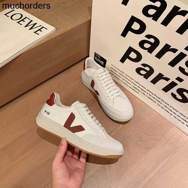 2023 french veja it star's same genuine leather small white shoes v12 song couple's shoes casual flat sole board shoes, Black
2023 french veja it star's same genuine leather small white shoes v12 song couple's shoes casual flat sole board shoes, Black