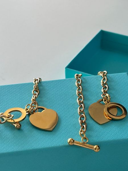 designer jewelry tiffanyy and fashion designer, choker necklace, heart-shaped pendant clasp, jewelry set, including 1 necklace, 1 bracelet.w, Silver
designer jewelry tiffanyy and fashion designer, choker necklace, heart-shaped pendant clasp, jewelry set, including 1 necklace, 1 bracelet.w, Silver
