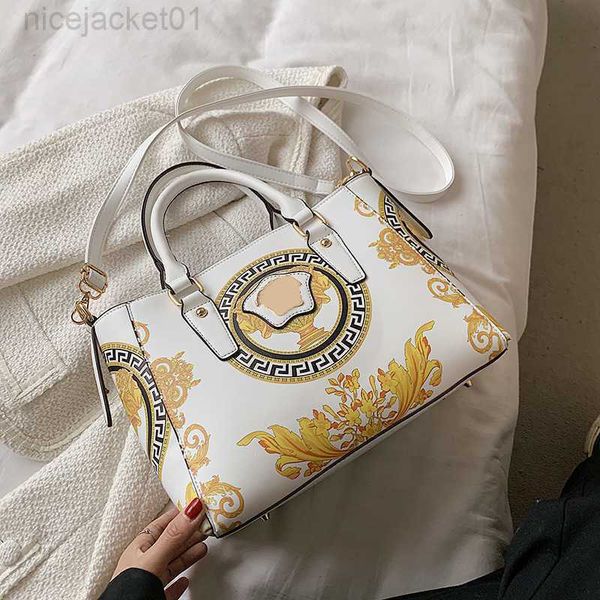 designer versages bag vercaces autumn and winter new women's bag handbag large bag single shoulder bag women's bag graffiti bag co
designer versages bag vercaces autumn and winter new women's bag handbag large bag single shoulder bag women's bag graffiti bag co