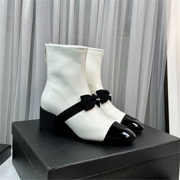 luxury design boots 2023 channel fashion women's work decoration snow skid anti slip knight boots martin boots casual socks boots 02-01, Black
luxury design boots 2023 channel fashion women's work decoration snow skid anti slip knight boots martin boots casual socks boots 02-01, Black