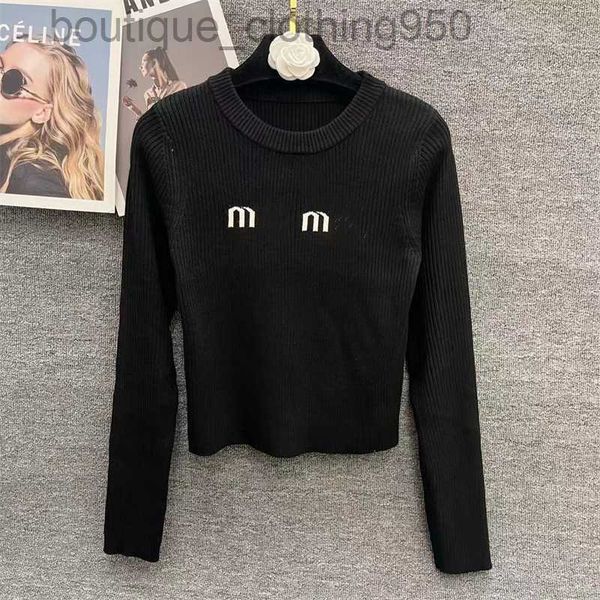luxury women sweater four seasons thin stripe fashion long sleeve high end soft embroidery jacquard cardigan knitted slim fit coat s--l, White;black
luxury women sweater four seasons thin stripe fashion long sleeve high end soft embroidery jacquard cardigan knitted slim fit coat s--l, White;black