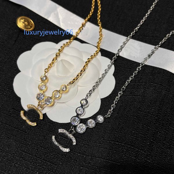 pendant necklaces luxury designer pendant necklaces diamond women necklace zircon choker chain 18k gold plated quality stainless steel lette, Silver
pendant necklaces luxury designer pendant necklaces diamond women necklace zircon choker chain 18k gold plated quality stainless steel lette, Silver