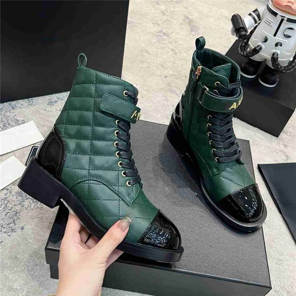 luxury design boots 2023 channel fashion women's work decoration snow skid anti slip knight boots martin boots casual socks boots 02-08, Black
luxury design boots 2023 channel fashion women's work decoration snow skid anti slip knight boots martin boots casual socks boots 02-08, Black