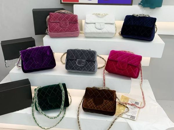 velvet small square bag female crossbody spring/summer 2023 new chain bag single shoulder temperament retro fashion simple small bag
velvet small square bag female crossbody spring/summer 2023 new chain bag single shoulder temperament retro fashion simple small bag