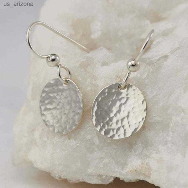accessory 1 pair stylish geometric metal drop earrings female hook earrings bright luster for daily wear l230620, Golden;silver
accessory 1 pair stylish geometric metal drop earrings female hook earrings bright luster for daily wear l230620, Golden;silver