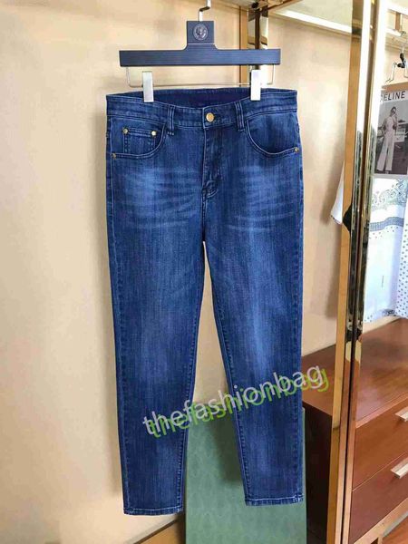 luxury22ss designer fashion jeans clothing designer pants black blue men slim denim straight biker hole hip hop jeans
luxury22ss designer fashion jeans clothing designer pants black blue men slim denim straight biker hole hip hop jeans