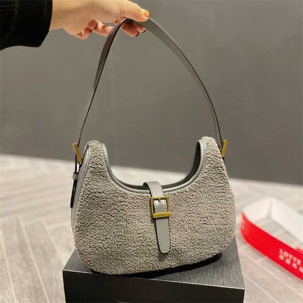 ybag shopping bags ysbag loulou lamb wool shoulder handbag winter plush tote bag designer women handle crossbodpurse 220929
ybag shopping bags ysbag loulou lamb wool shoulder handbag winter plush tote bag designer women handle crossbodpurse 220929