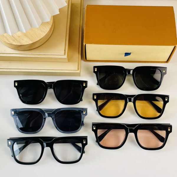 designer sunglasses for women sunglasses men mens fashion outdoor classic style eyewear goggles sport driving multiple style shades with box, White;black
designer sunglasses for women sunglasses men mens fashion outdoor classic style eyewear goggles sport driving multiple style shades with box, White;black