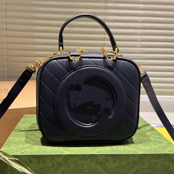 stripe camera totes bag women cross body shoulder bags solid color fashion shoulder handbags purse genuine leather shoulder strap zipper 744
stripe camera totes bag women cross body shoulder bags solid color fashion shoulder handbags purse genuine leather shoulder strap zipper 744