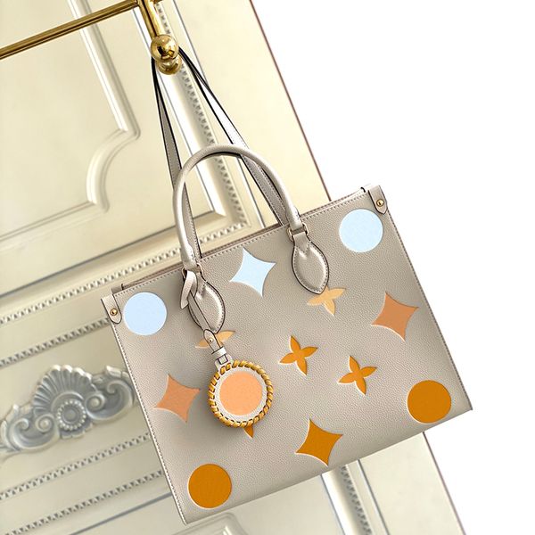 stylish shoulder bag 10a handbag designer crossbody bag leather large capacity shopping bag printed full leather mommy bag original box deli
stylish shoulder bag 10a handbag designer crossbody bag leather large capacity shopping bag printed full leather mommy bag original box deli