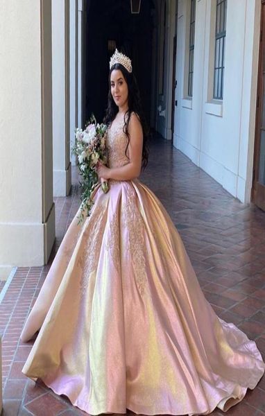 charming lace appliqued ball gown quinceanera dresses v neck beaded prom gowns corset back sweep train satin sweet 16 dress8206214, Blue;red
charming lace appliqued ball gown quinceanera dresses v neck beaded prom gowns corset back sweep train satin sweet 16 dress8206214, Blue;red