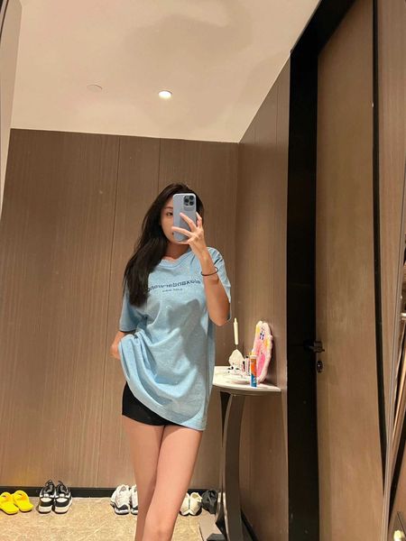 aw king 23 summer new trendy cool fashion letter embroidery loose slim short sleeve t-shirt, White
aw king 23 summer new trendy cool fashion letter embroidery loose slim short sleeve t-shirt, White