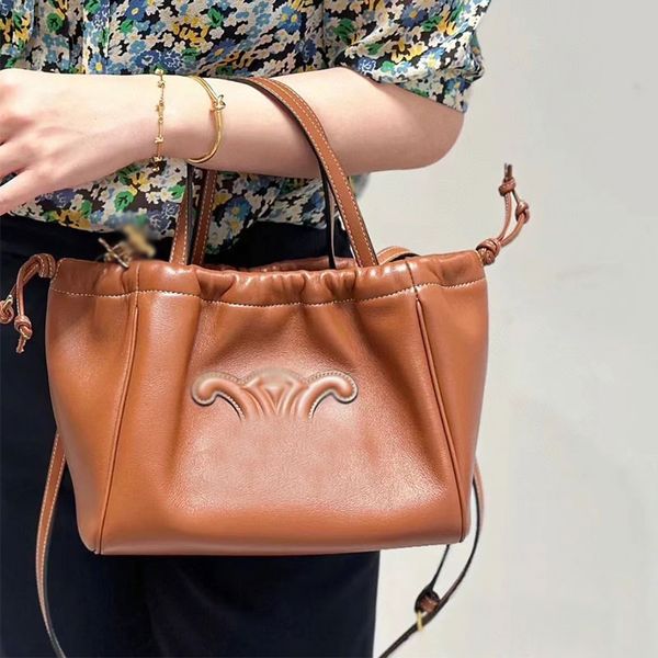 luxury designers bag tote bag shoulder bags draw string handbag purses women totes brand letter genuine leather handbags cross body shopping
luxury designers bag tote bag shoulder bags draw string handbag purses women totes brand letter genuine leather handbags cross body shopping