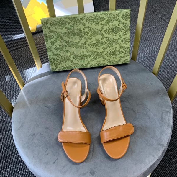2023 classics leather mid heel ladies sandals slippers designer fashion ladies flats ankle buckle rubber sole mules summer beach women weddi, Black
2023 classics leather mid heel ladies sandals slippers designer fashion ladies flats ankle buckle rubber sole mules summer beach women weddi, Black