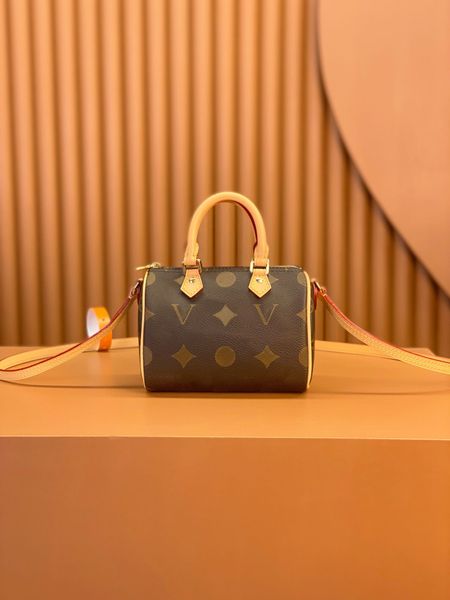 2023 new speedy nano mini baguette pillow bag leather shoulder bag messenger package clutch handbag luxury brand designer bag tote
2023 new speedy nano mini baguette pillow bag leather shoulder bag messenger package clutch handbag luxury brand designer bag tote