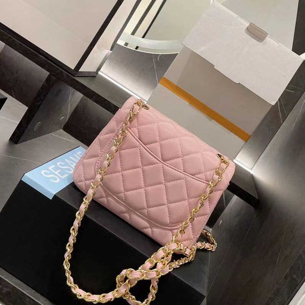 chain square bag fat man one shoulder crossbody bag fashion trend lingge bag flap women's bag urban white collar work bag
chain square bag fat man one shoulder crossbody bag fashion trend lingge bag flap women's bag urban white collar work bag