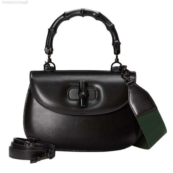 handbags medium 2022 famous bamboo tote bag for men and women leather luxury shoulder bags crossbody wallet hand carry wallets coin purse
handbags medium 2022 famous bamboo tote bag for men and women leather luxury shoulder bags crossbody wallet hand carry wallets coin purse