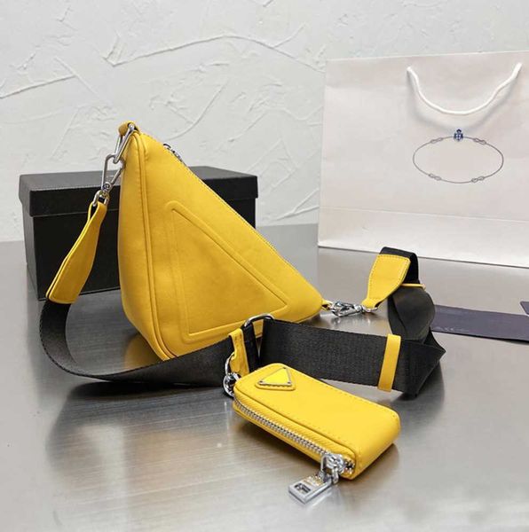 designer shoulder bags leather triangle pure color purse style two-in-one fashion messenger bag high-quality soft leather pocket wallet wide
designer shoulder bags leather triangle pure color purse style two-in-one fashion messenger bag high-quality soft leather pocket wallet wide