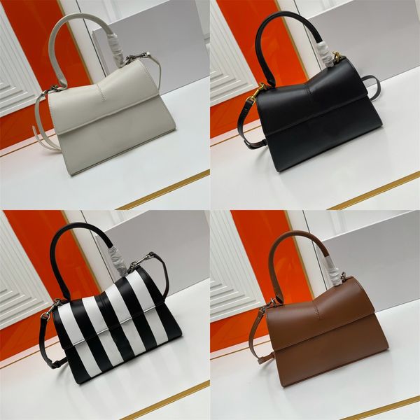 luxury designers bags snapsot bag marc women handbag jacobo crossbody shoulder black brown wallet simple versatile metal letter messenger ha
luxury designers bags snapsot bag marc women handbag jacobo crossbody shoulder black brown wallet simple versatile metal letter messenger ha