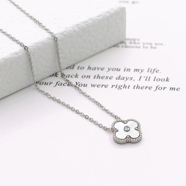 fashion design luxury one diamond clover pendant necklace jewelry for women gift, Silver
fashion design luxury one diamond clover pendant necklace jewelry for women gift, Silver