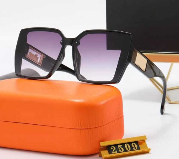 2023 sunglasses classic design brand round sunglasses of women uv400 eyewear metal gold frame glasses men mirror glass, White;black
2023 sunglasses classic design brand round sunglasses of women uv400 eyewear metal gold frame glasses men mirror glass, White;black