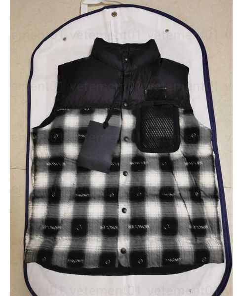 winter down vest mens jackets fitness designer jacket 90 white duck downs filling casual standing collar down veste couple cardigan warm ves, Black;white
winter down vest mens jackets fitness designer jacket 90 white duck downs filling casual standing collar down veste couple cardigan warm ves, Black;white