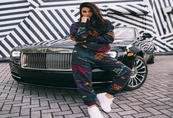 f054 european and american women039s autumn graffiti print twopiece ladies sweater suit 20215399341, White
f054 european and american women039s autumn graffiti print twopiece ladies sweater suit 20215399341, White