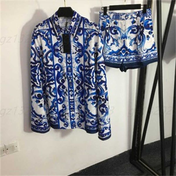 summer track casual suit designer tracksuit celadon vintage print lapel long sleeve shirt with jogger shorts two piece set woman workout clo, Gray
summer track casual suit designer tracksuit celadon vintage print lapel long sleeve shirt with jogger shorts two piece set woman workout clo, Gray