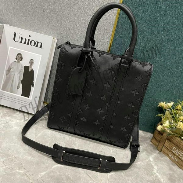 l bag 2023 handbags designer luxury mens bag casual fashion tote bag sac plat classic clutch handbags singleshoulder bag messenger bag 7a m4
l bag 2023 handbags designer luxury mens bag casual fashion tote bag sac plat classic clutch handbags singleshoulder bag messenger bag 7a m4