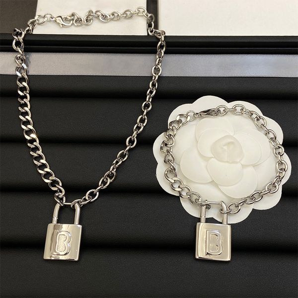 heavy chain necklace bracelet alphabet engraving stainless steal lock pendant 925 silver vinatge jewelry women chic charm headdress
heavy chain necklace bracelet alphabet engraving stainless steal lock pendant 925 silver vinatge jewelry women chic charm headdress