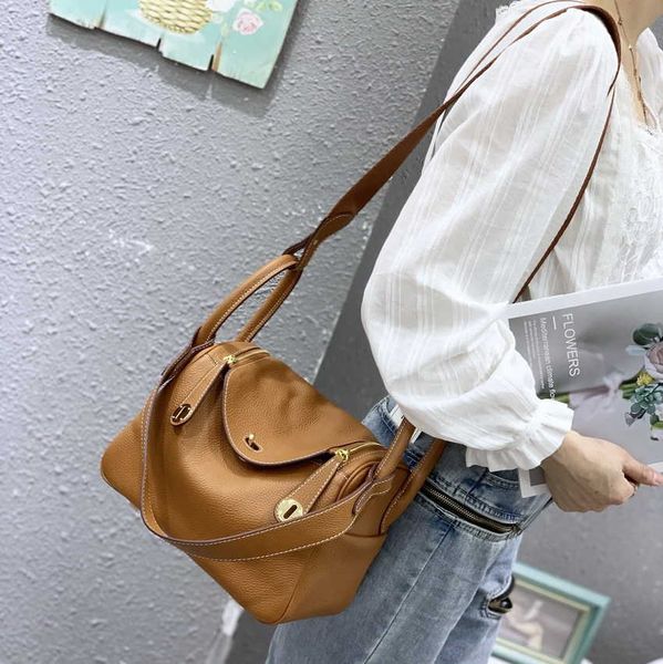 original h home lindyss tote bags wholesale 2023 spring layer cowhide togo leather 22cm 26cm gold buckle double shoulder strap bag genuine w
original h home lindyss tote bags wholesale 2023 spring layer cowhide togo leather 22cm 26cm gold buckle double shoulder strap bag genuine w