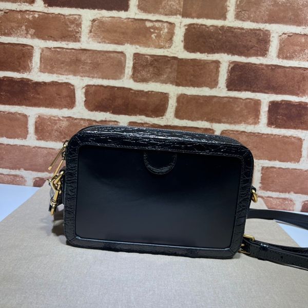 710861 new women's crossbody bag high-end quality shoulder bag trim with crocodile skin design zipper layer is very practical
710861 new women's crossbody bag high-end quality shoulder bag trim with crocodile skin design zipper layer is very practical