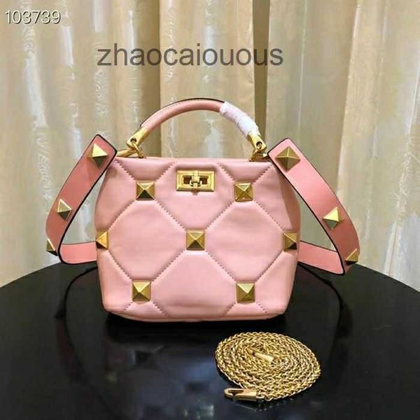 quilted outline stitching color luxury designer handbags handbag diamond women bags valentins pattern portable shoulder women's chain w
quilted outline stitching color luxury designer handbags handbag diamond women bags valentins pattern portable shoulder women's chain w