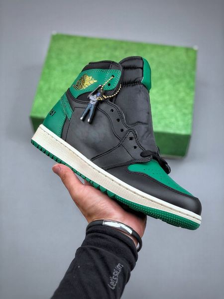 with box eastside golf basketball shoes men women green black high golf 1961 1s sneaker
with box eastside golf basketball shoes men women green black high golf 1961 1s sneaker