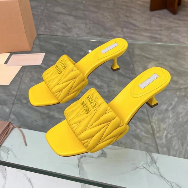 summer sandal designer shoes woman igh heels slipper brushed women heel slide slipper leather heeled slides luxury brands with box 35-42, Black
summer sandal designer shoes woman igh heels slipper brushed women heel slide slipper leather heeled slides luxury brands with box 35-42, Black