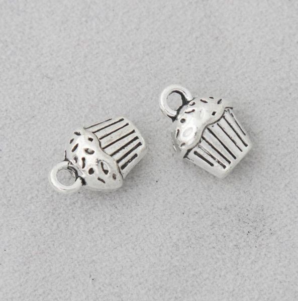 whole fashion antique silver color alloy sweet cake shape dangle charms 1014mm 50pcs aac15369127896, Bronze;silver
whole fashion antique silver color alloy sweet cake shape dangle charms 1014mm 50pcs aac15369127896, Bronze;silver