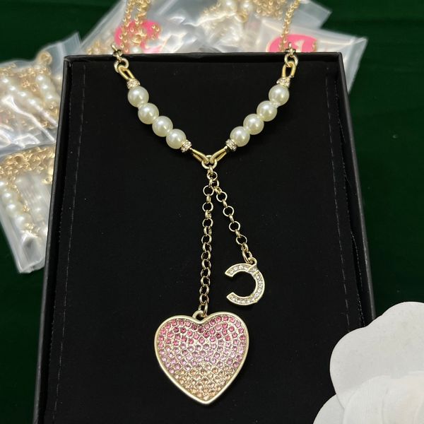 woman pendant necklaces 2023 latest ccity gold chokers necklace luxury designer jewelry women classics c logo sweater chain 1121, Silver
woman pendant necklaces 2023 latest ccity gold chokers necklace luxury designer jewelry women classics c logo sweater chain 1121, Silver