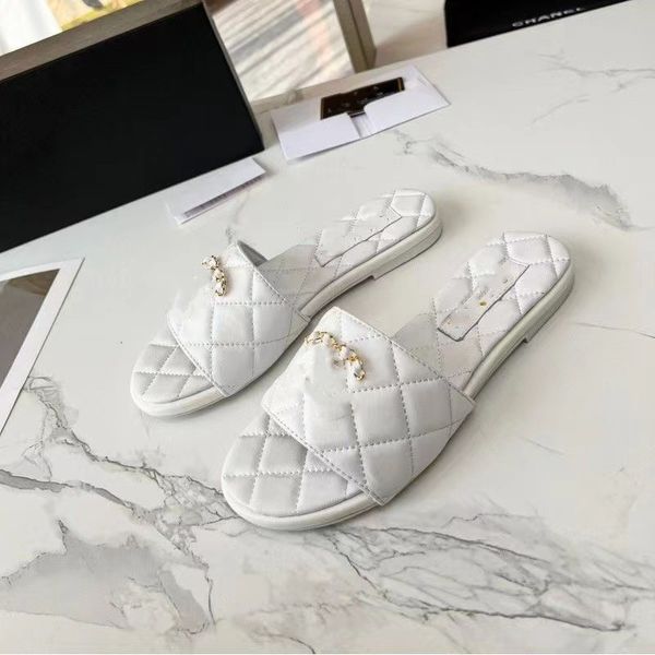 designer womens sandals luxury slippers summer ringer chain black white apricot color leather sandals outdoor beach seaside home flat women
designer womens sandals luxury slippers summer ringer chain black white apricot color leather sandals outdoor beach seaside home flat women