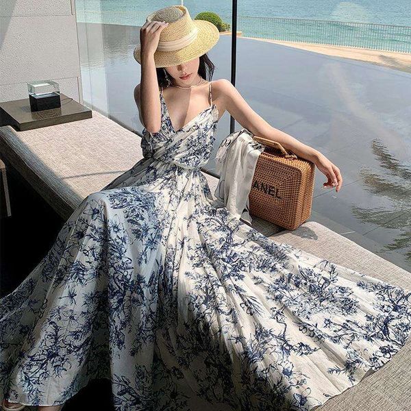 french niche design high end light luxury dress for women summer ink painting floral waist slim spaghetti, Black;gray
french niche design high end light luxury dress for women summer ink painting floral waist slim spaghetti, Black;gray