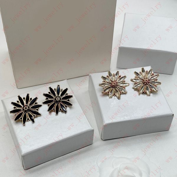 stud925 silver needle black | light gold two color vintage inset crystal flower earrings, personalized earrings for women, banquet, gifts, w, Golden;silver
stud925 silver needle black | light gold two color vintage inset crystal flower earrings, personalized earrings for women, banquet, gifts, w, Golden;silver