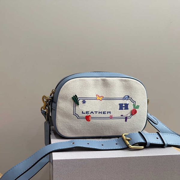 canvas designer camera bag lady luxurys handbags messenger trend color matching shoulder cross body bags women mini purse 230727
canvas designer camera bag lady luxurys handbags messenger trend color matching shoulder cross body bags women mini purse 230727