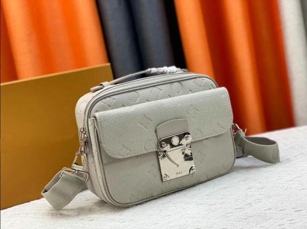 designers shoulder bag women leather embossing classic message bags crossbody bags m40780 genuine leather women tote handbags
designers shoulder bag women leather embossing classic message bags crossbody bags m40780 genuine leather women tote handbags