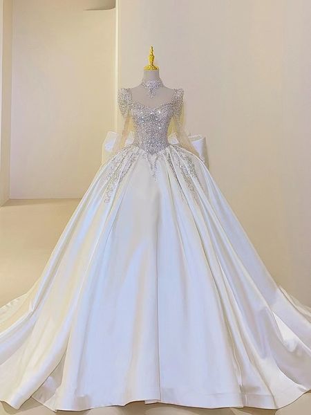 gorgeous dubai crystal flowers ball gown wedding dresses long sleeve muslim lace satin wed gowns bridal dress with detachable train beaded v, White
gorgeous dubai crystal flowers ball gown wedding dresses long sleeve muslim lace satin wed gowns bridal dress with detachable train beaded v, White