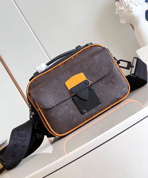 designer bags handbags messenger bags men leather messenger bags luxury shoulder bag make up handbag tote mans fashion with box m46688 22x18
designer bags handbags messenger bags men leather messenger bags luxury shoulder bag make up handbag tote mans fashion with box m46688 22x18
