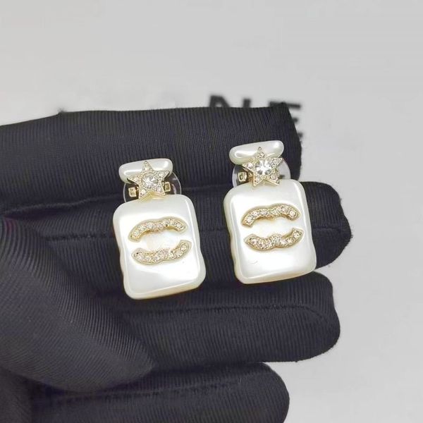 luxury brand designer earrings for women girls ear studs diamond letters c earring valentine's day gift engagement wedding party jewelr, Golden;silver
luxury brand designer earrings for women girls ear studs diamond letters c earring valentine's day gift engagement wedding party jewelr, Golden;silver