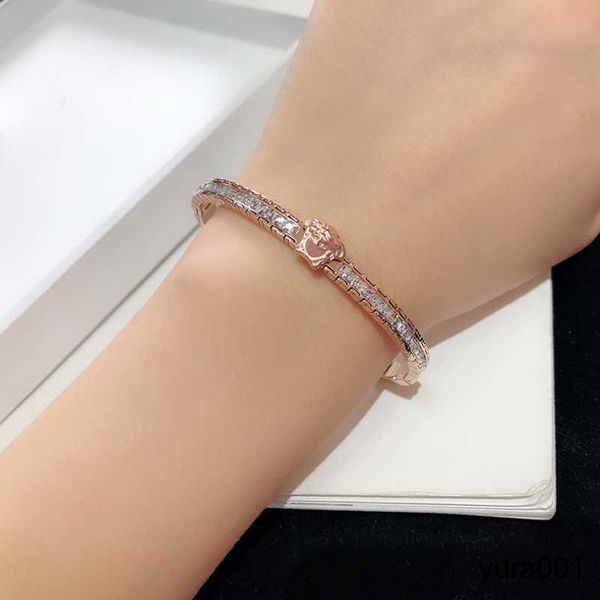 new fashionable bracelets women bangle luxury designer letter bracelet crystal rose gold plated stainless steel wedding lovers gift jewelry, Black
new fashionable bracelets women bangle luxury designer letter bracelet crystal rose gold plated stainless steel wedding lovers gift jewelry, Black