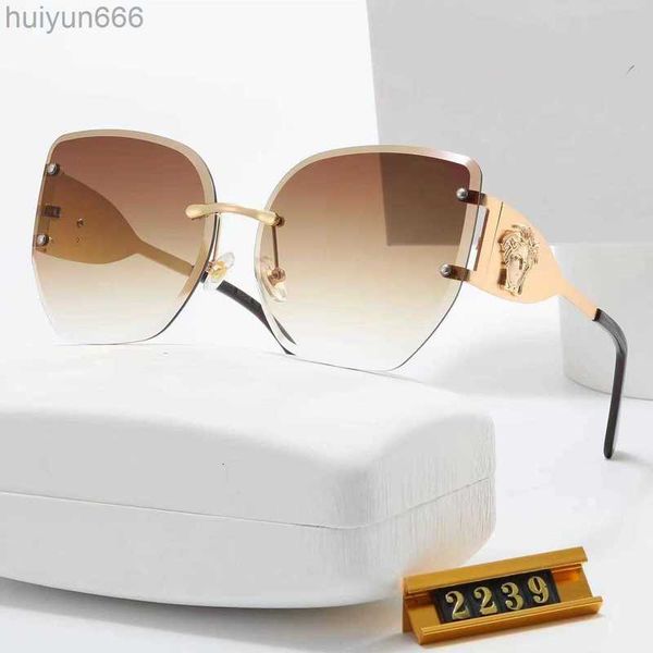 designer sunglasses classic eyeglasses goggle outdoor beach sun glasses for man woman polarized uv400 protection glasses 2239, White;black
designer sunglasses classic eyeglasses goggle outdoor beach sun glasses for man woman polarized uv400 protection glasses 2239, White;black