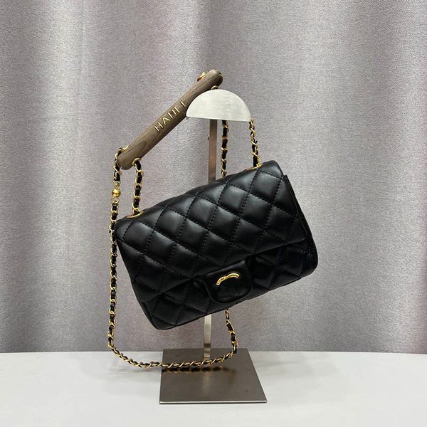 wooden handle women mini flap shoulder bag lambskin leather quilted gold hardware retro crossbody designer bag classic clutch coin purse lux
wooden handle women mini flap shoulder bag lambskin leather quilted gold hardware retro crossbody designer bag classic clutch coin purse lux
