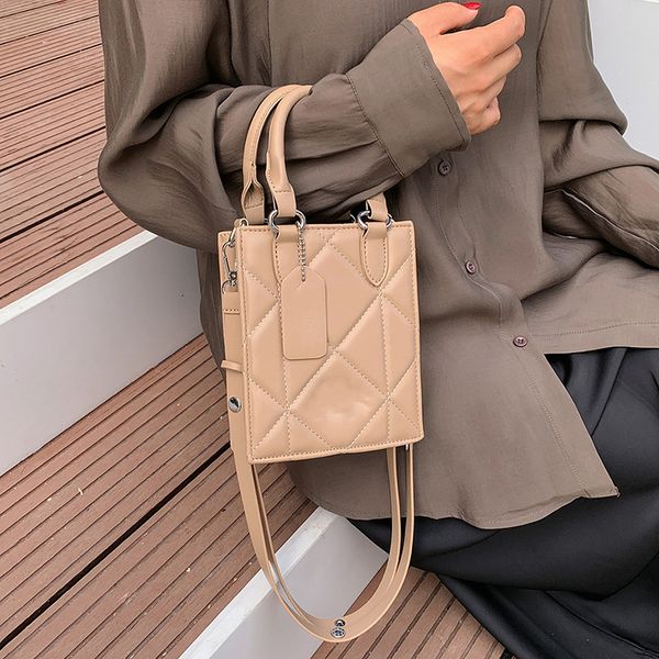 brand 24ss messenger bags new women's classic old flower handbag mini one shoulder crossbody bag qin score bag 861#
brand 24ss messenger bags new women's classic old flower handbag mini one shoulder crossbody bag qin score bag 861#