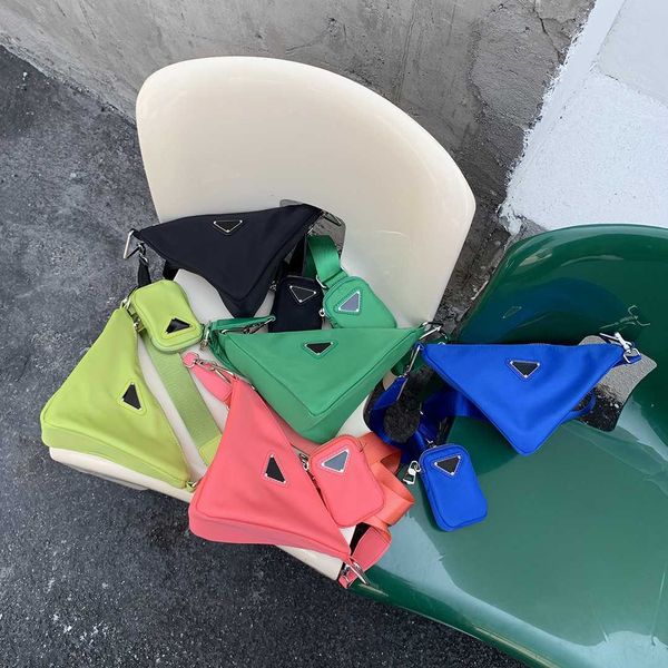 casual nylon triangle crossbody bags for women designer lady shoulder bag luxury messenger bag with small purses female sac 2022
casual nylon triangle crossbody bags for women designer lady shoulder bag luxury messenger bag with small purses female sac 2022